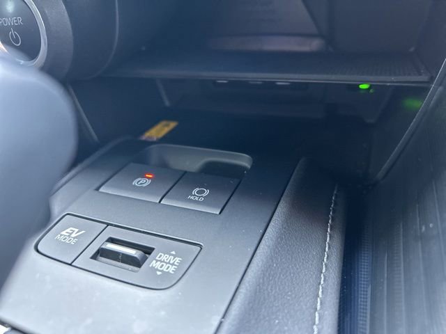Used 2024 Toyota Venza XLE AWD/4WD image 27