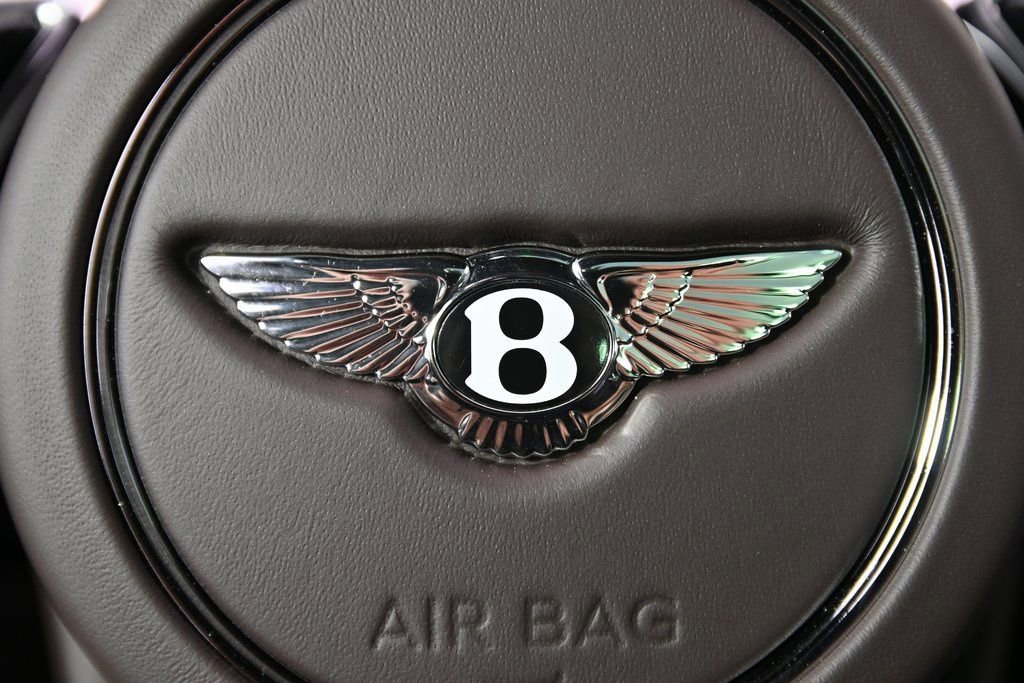 Used 2024 Bentley Bentayga Extended Wheelbase image 36
