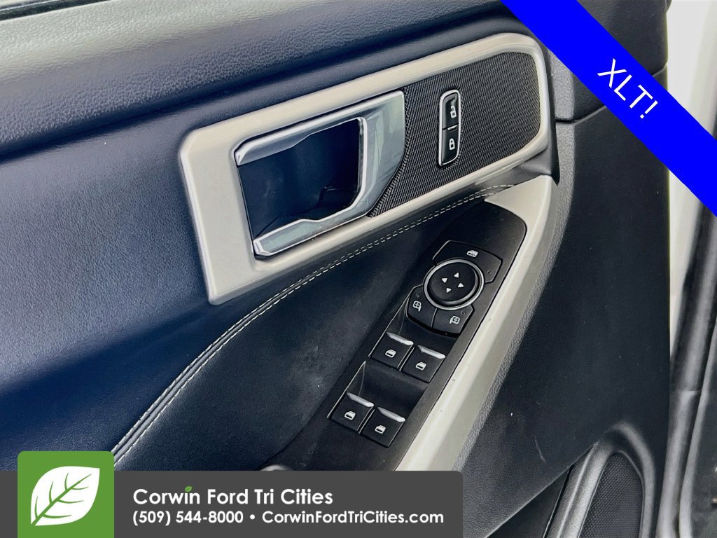 Used 2022 Ford Explorer XLT w/ Equipment Group 202A AWD/4WD image 12