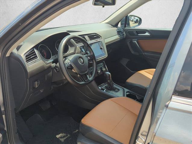 Used 2018 Volkswagen Tiguan SE FWD image 11