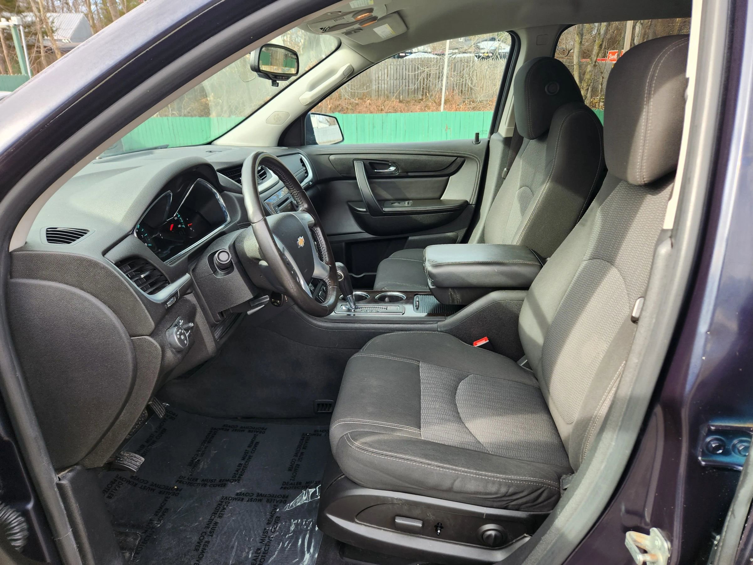 Used 2017 Chevrolet Traverse LT w/ Style and Technology Package image 25