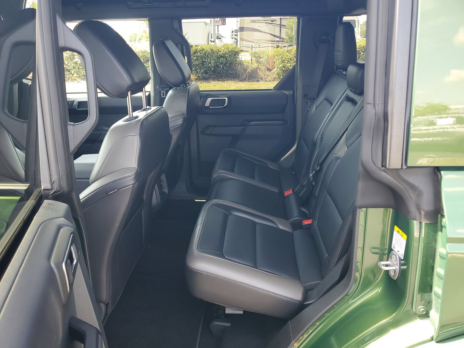 Certified 2025 Ford Bronco Outer Banks AWD/4WD image 11