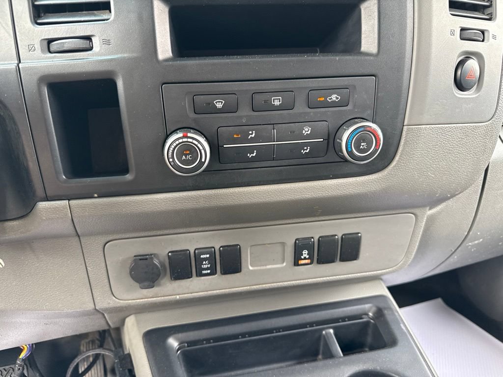 Used 2013 Nissan NV 2500 SV w/ Side Curtain Airbag Pkg RWD image 30