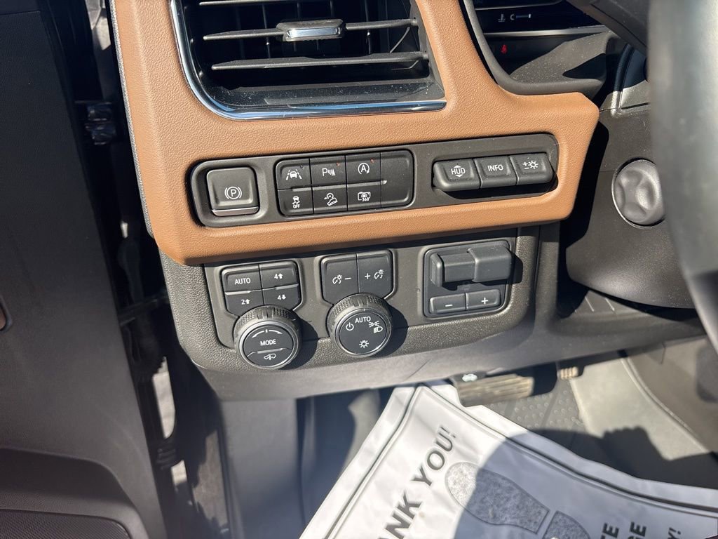 Used 2023 Chevrolet Tahoe High Country w/ LPO, Illumination Package image 28