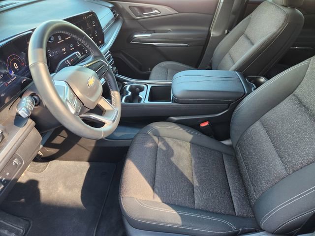 Used 2025 Chevrolet Traverse LT image 13