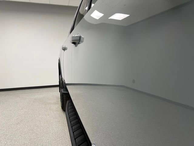 Used 2024 GMC Sierra 3500 AT4 w/ AT4 Premium Plus Package image 11