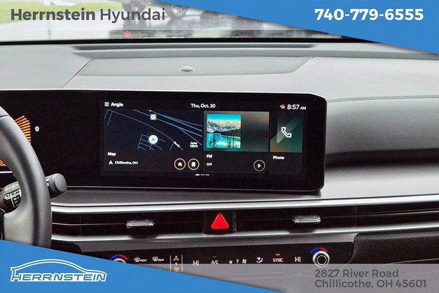 Used 2024 Kia Sorento S w/ Panoramic Sunroof Package image 10