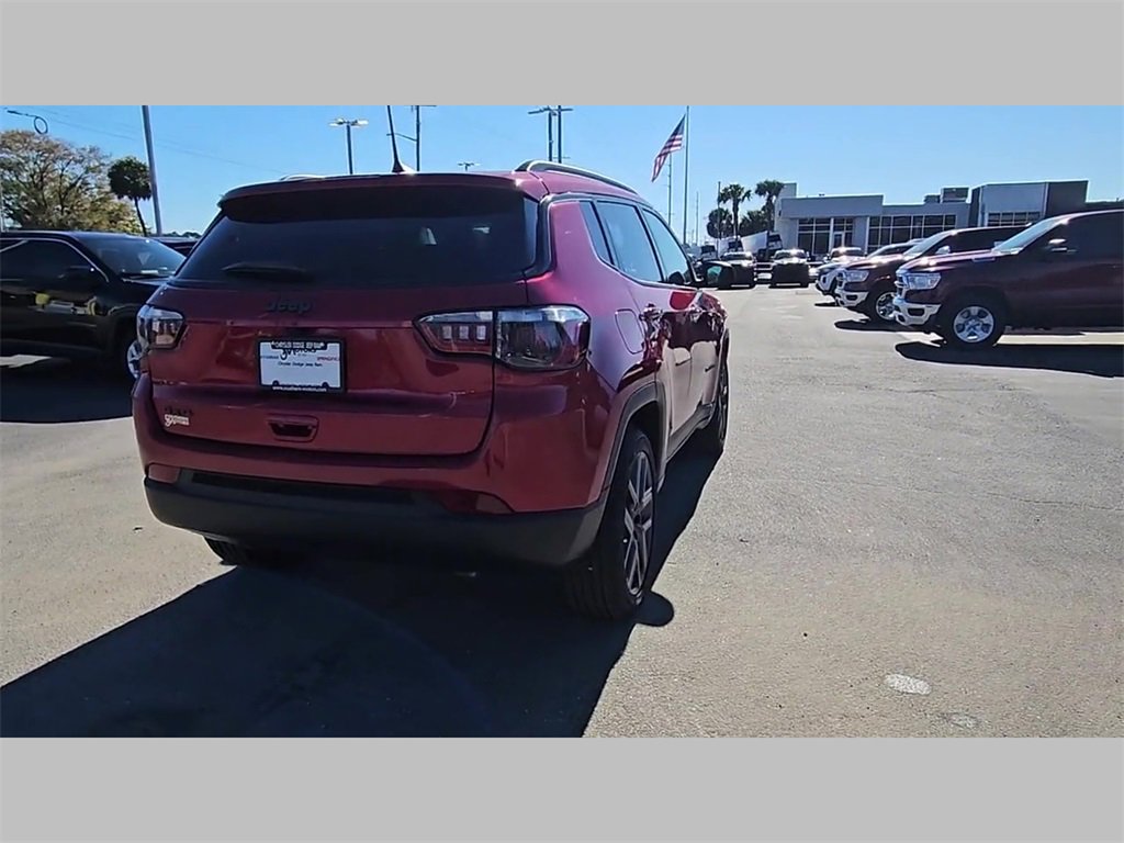 New 2026 Jeep Compass Latitude image 29