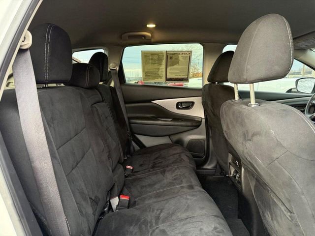 Used 2021 Nissan Murano S image 11