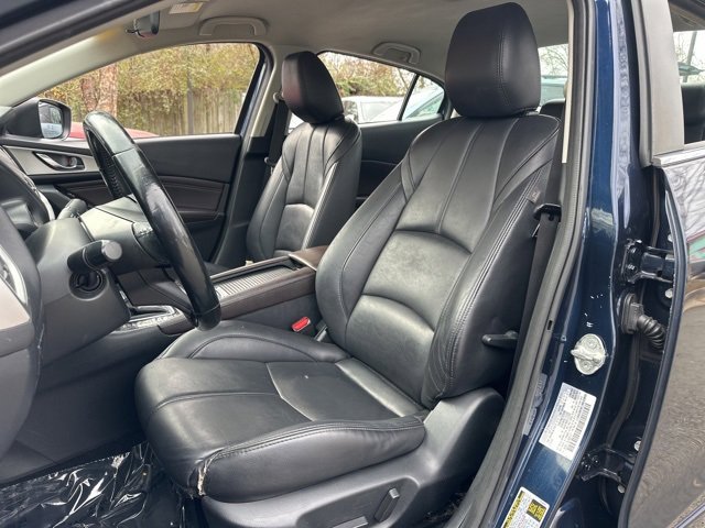 Used 2018 MAZDA MAZDA3 Touring image 8