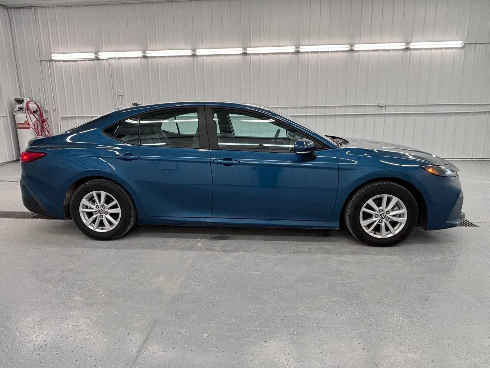 Used 2026 Toyota Camry LE w/ Convenience Package FWD image 8