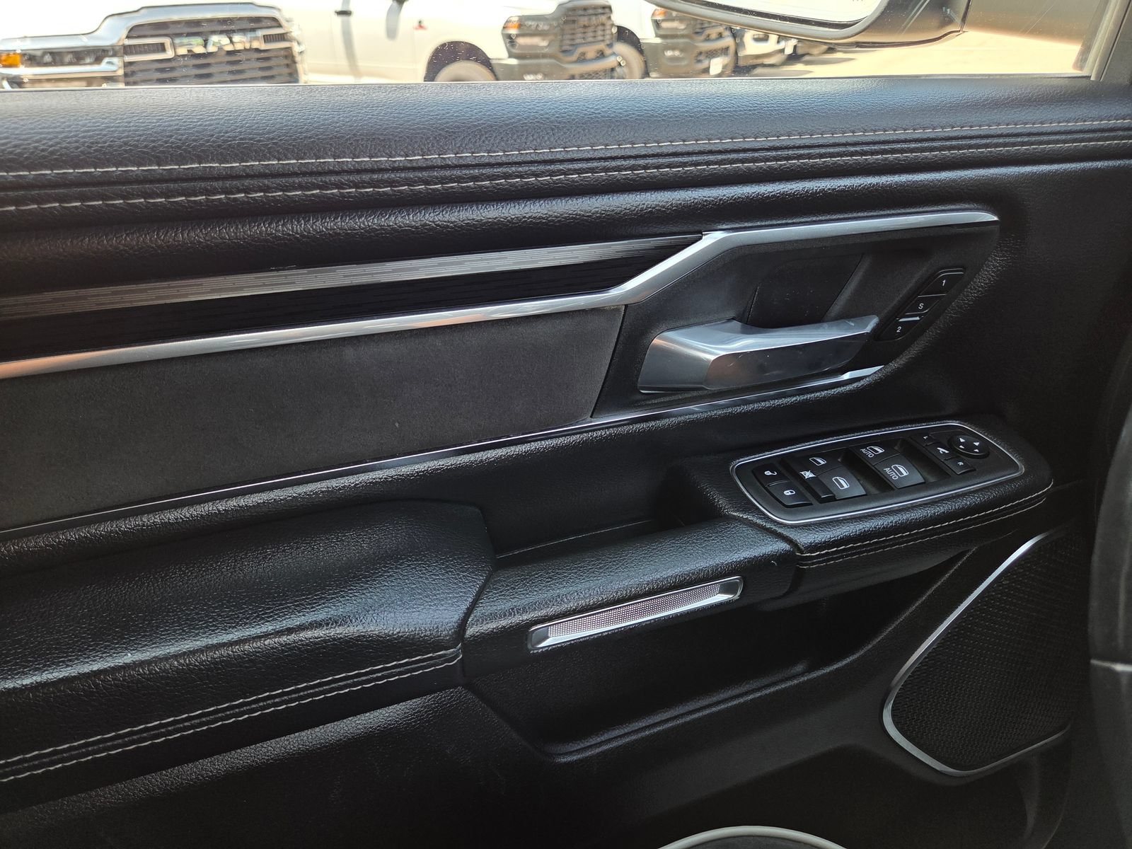 Used 2024 RAM 1500 Laramie AWD/4WD image 43