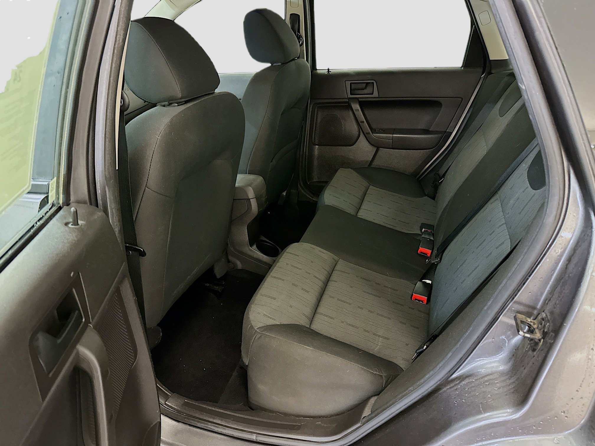 Used 2009 Ford Focus SE FWD image 27