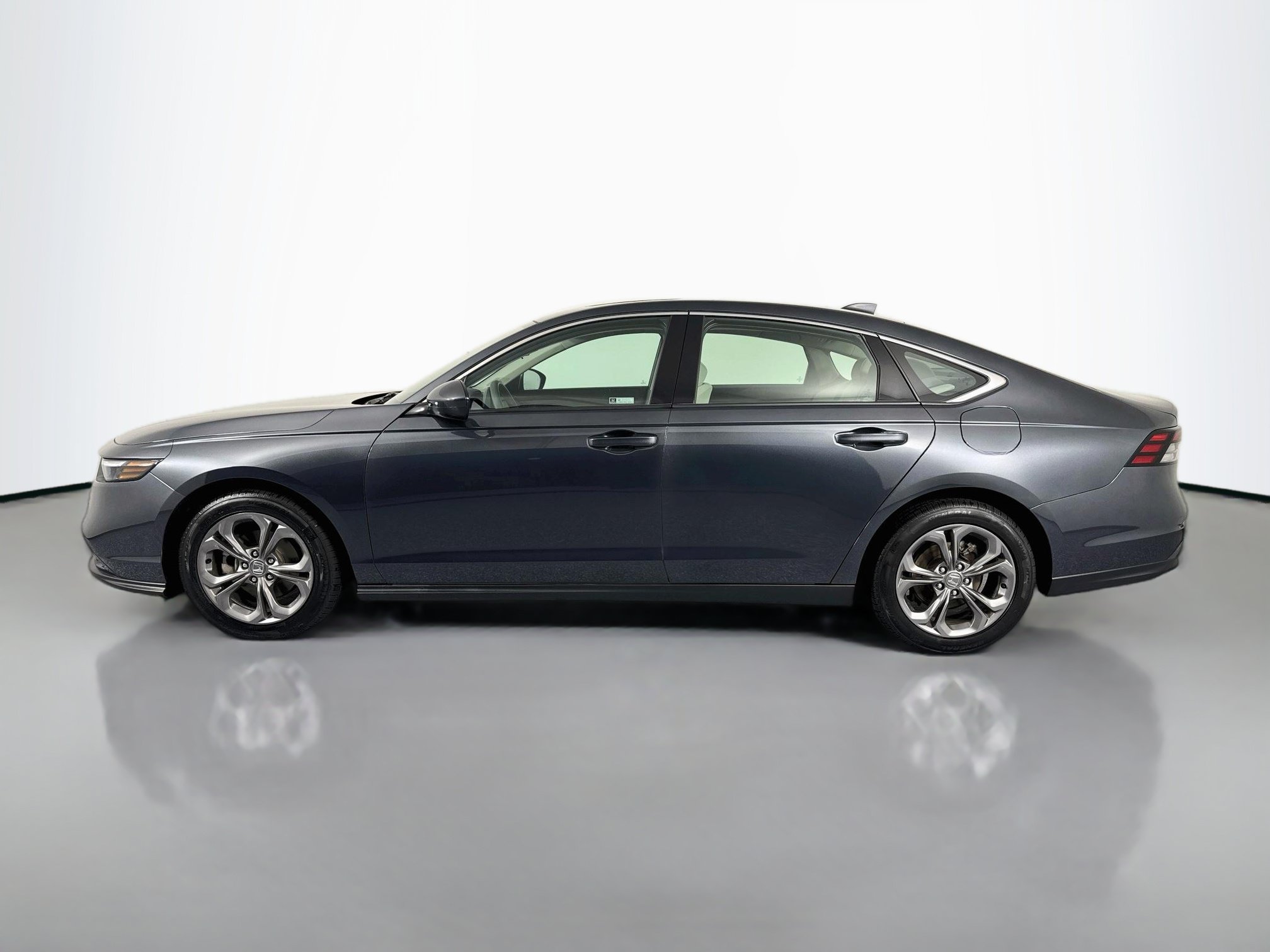 Certified 2024 Honda Accord EX image 8
