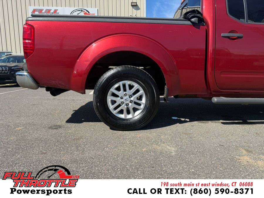 Used 2015 Nissan Frontier SV w/ SV Value Truck Package AWD/4WD image 26