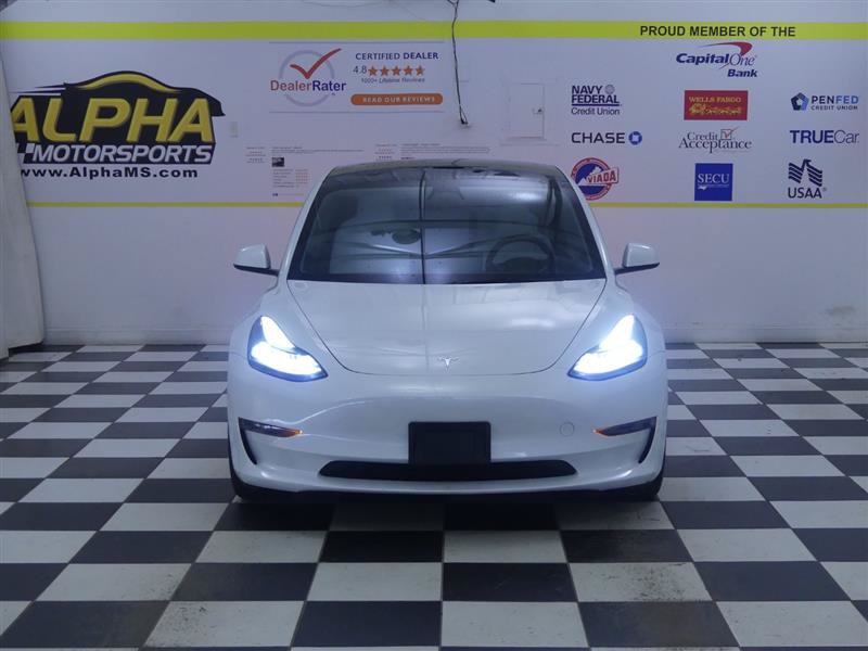 Used 2023 Tesla Model 3 Standard Range RWD image 3