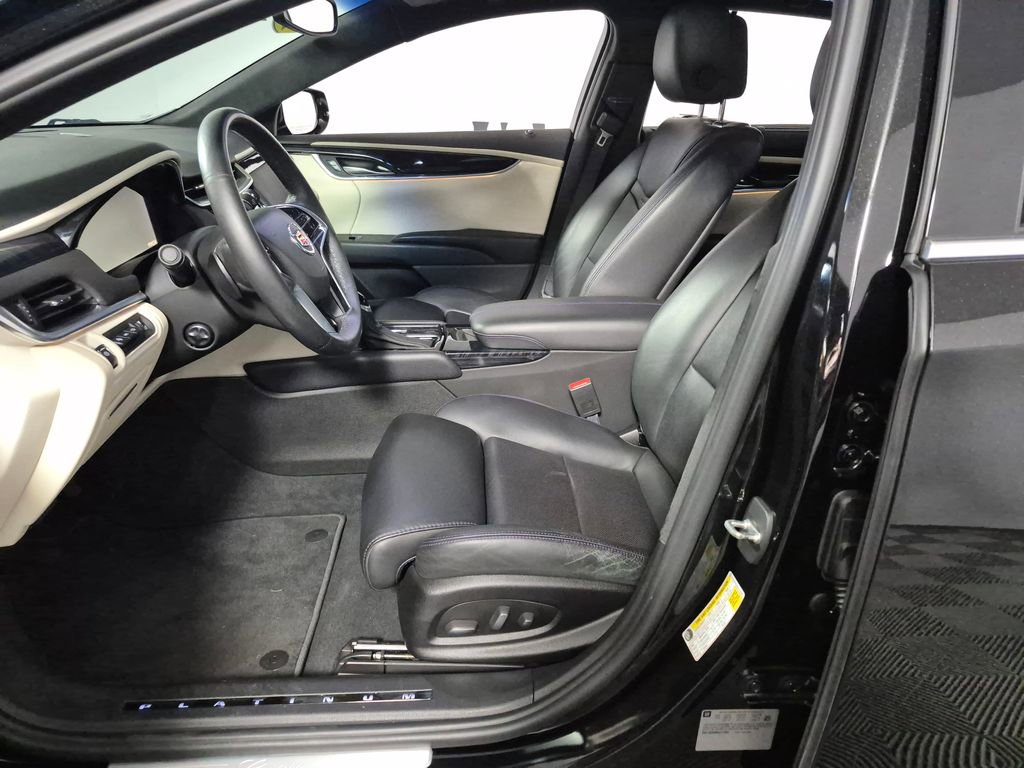 Used 2013 Cadillac XTS Platinum AWD/4WD image 9