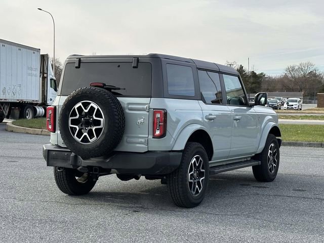 Used 2024 Ford Bronco Outer Banks image 3