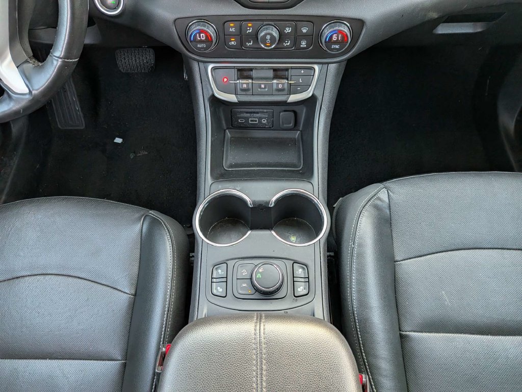 Used 2023 GMC Terrain SLT FWD image 19