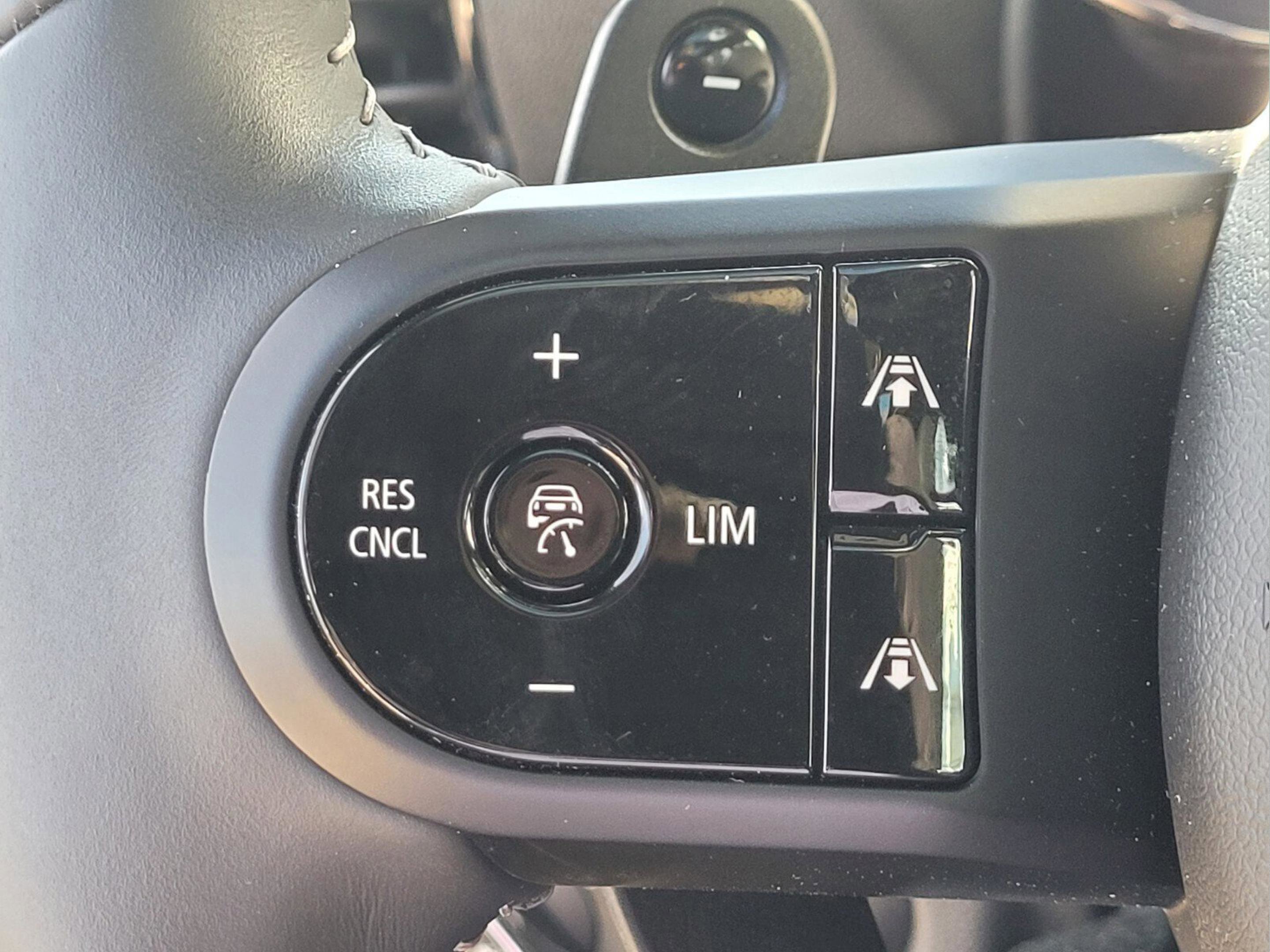 Used 2022 MINI Cooper Clubman John Cooper Works image 25