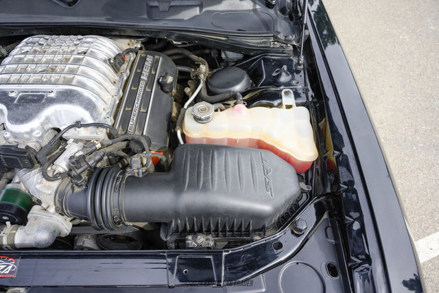 Used 2016 Dodge Challenger SRT Hellcat image 20