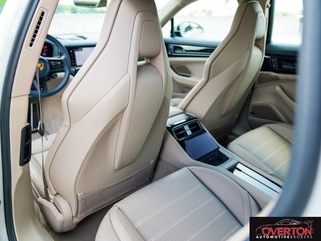Used 2025 Porsche Panamera 4 image 26