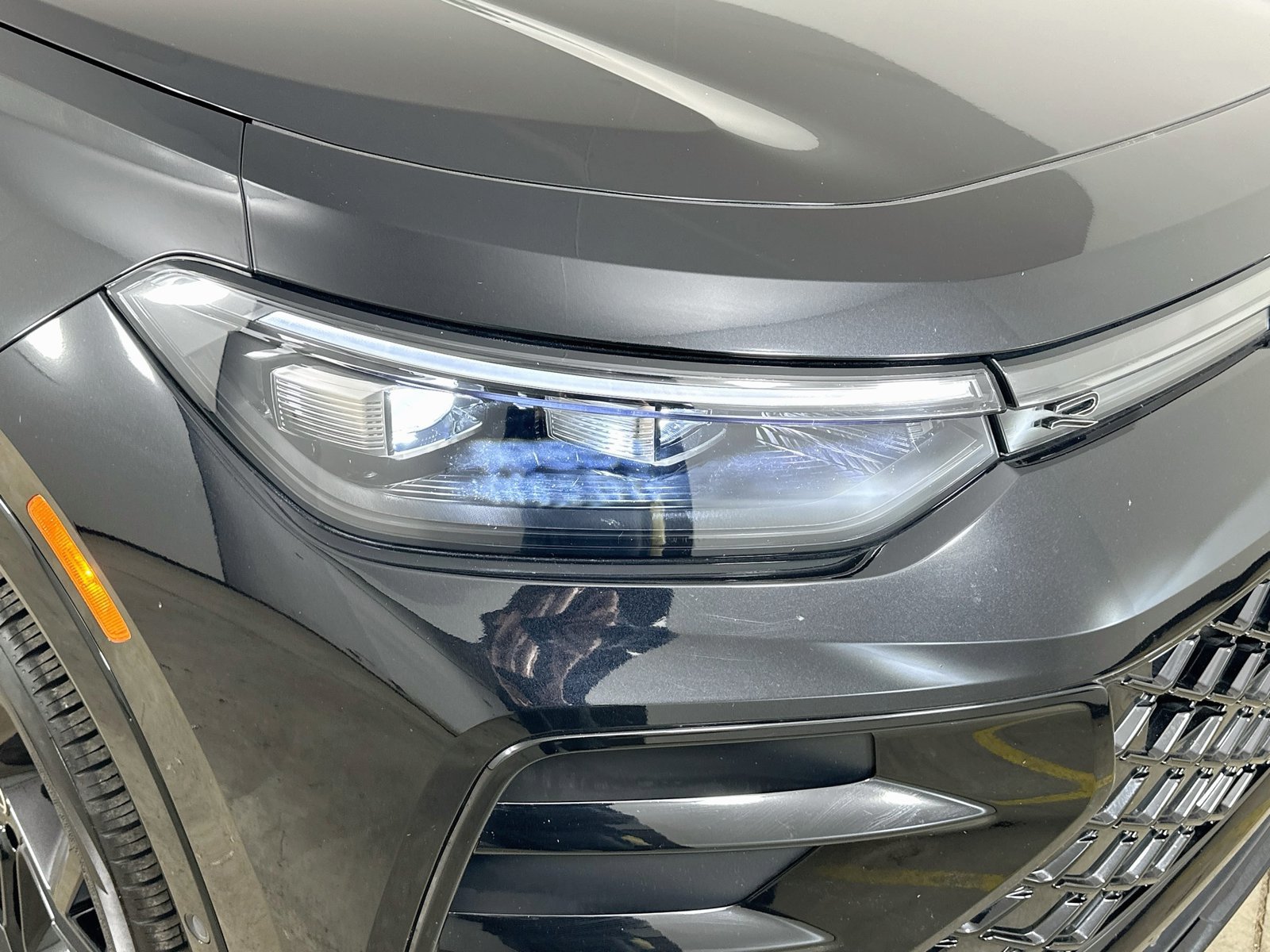 Certified 2026 Volkswagen Tiguan SE R-Line AWD/4WD image 9