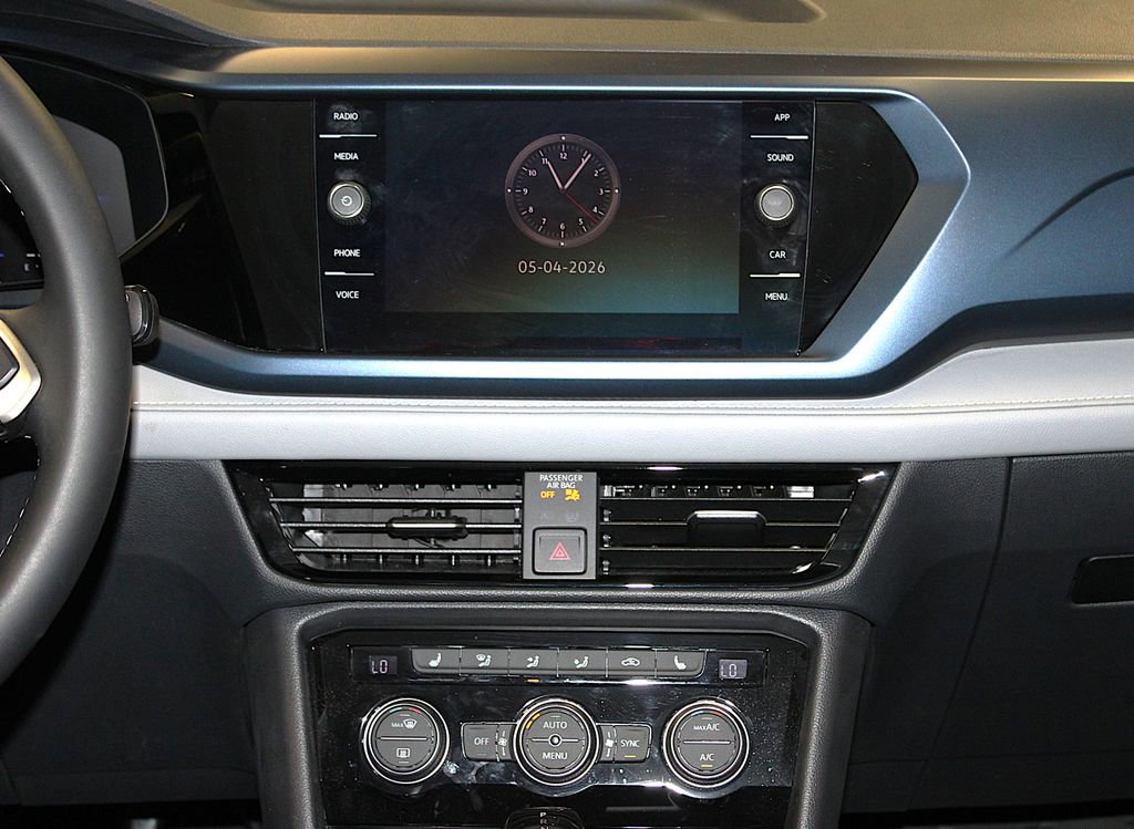Used 2024 Volkswagen Taos SE AWD/4WD image 14