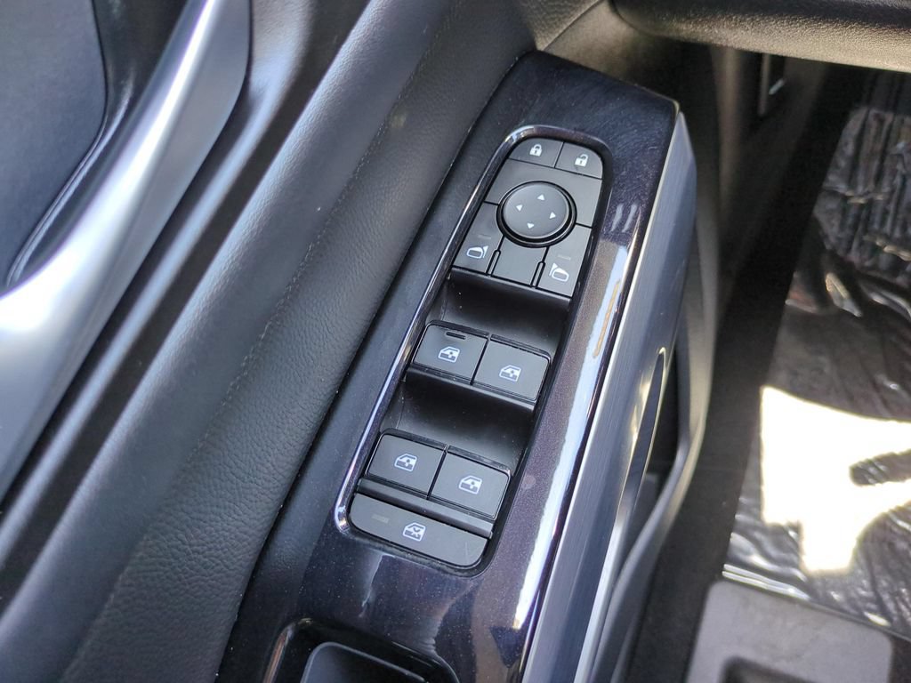 Certified 2022 Nissan Pathfinder SL FWD image 19