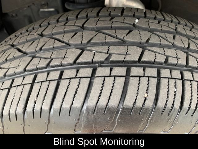 Used 2025 Toyota Tacoma SR5 image 11