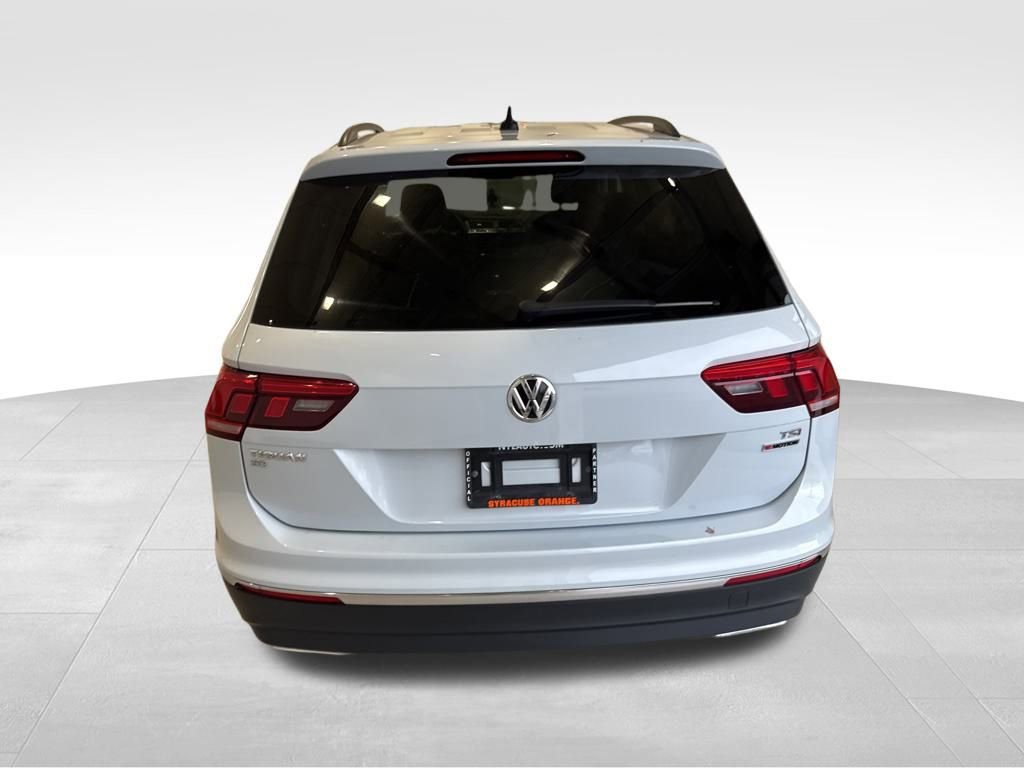 Used 2018 Volkswagen Tiguan SE image 4