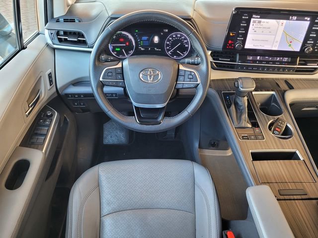 Certified 2021 Toyota Sienna Limited FWD image 19