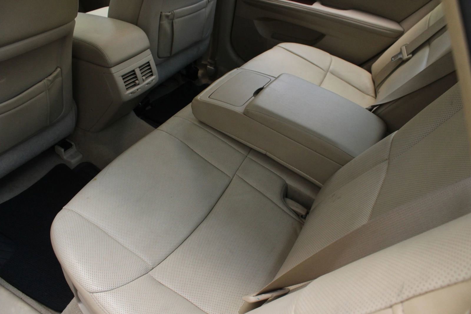 Used 2011 Toyota Avalon Limited FWD image 20