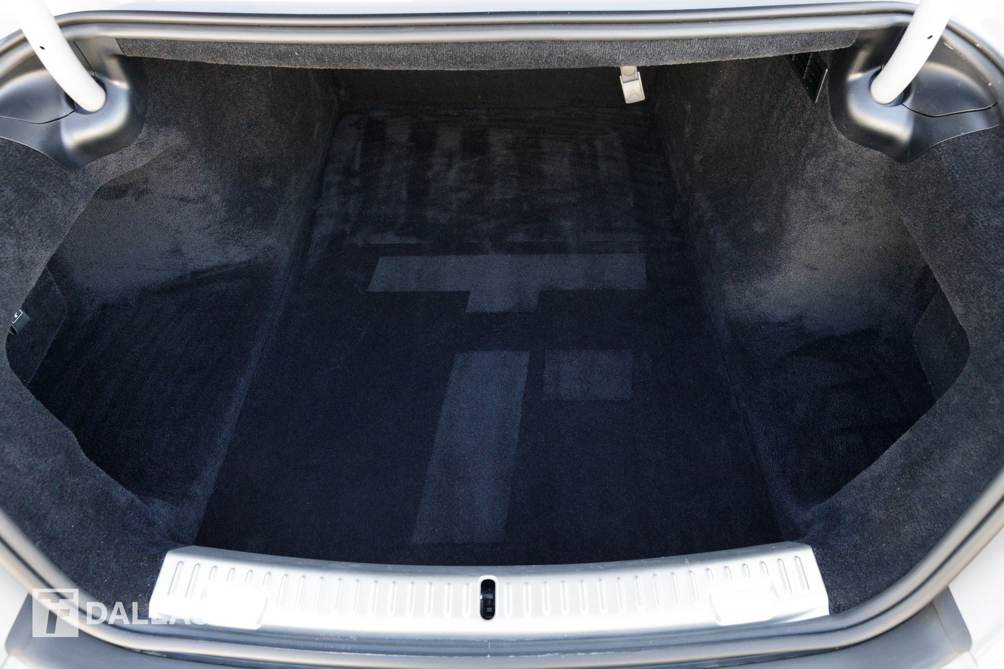 Used 2024 Rolls-Royce Ghost AWD/4WD image 32