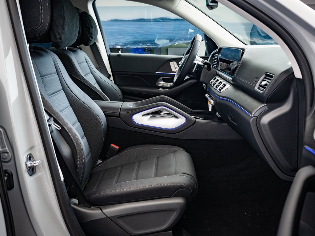 New 2026 Mercedes-Benz GLS 450 4MATIC image 21