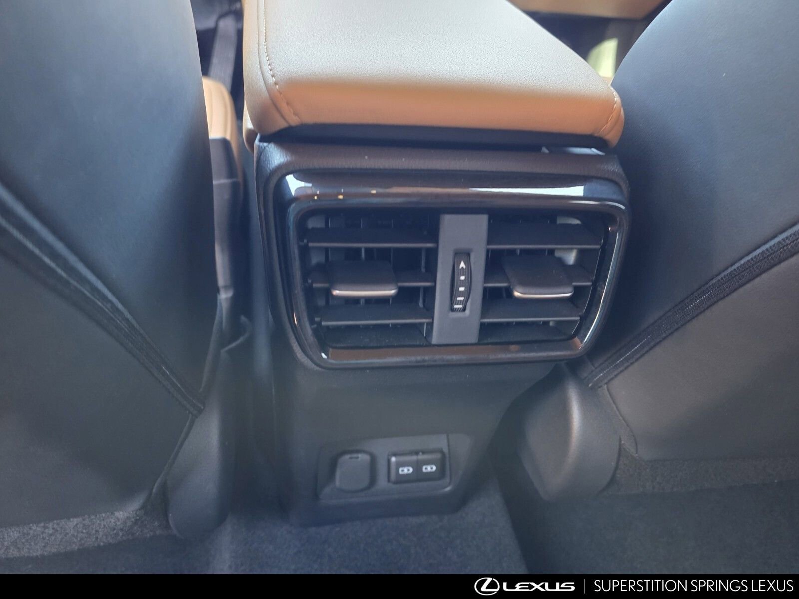 Used 2025 Lexus NX 250 FWD w/ Accessory Package (2T) image 28