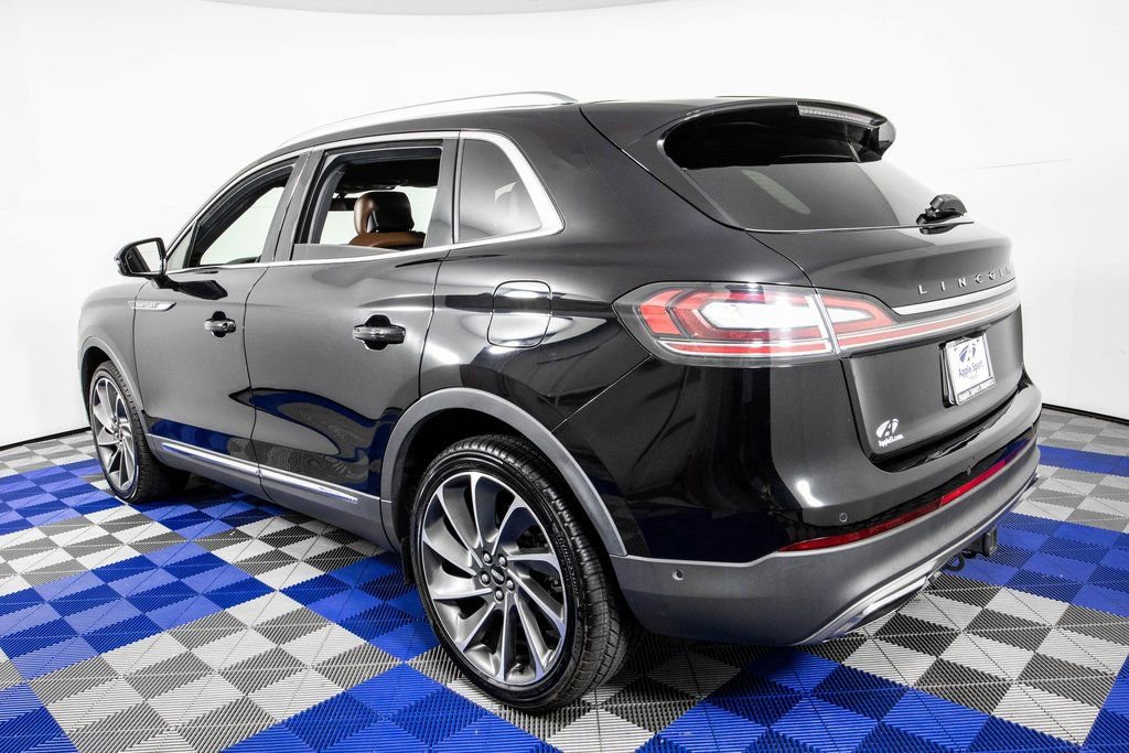 Used 2022 Lincoln Nautilus Reserve w/ Equipment Group 202A image 6