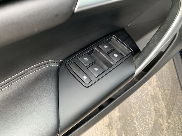 Used 2017 Buick Regal Sport Touring FWD image 22