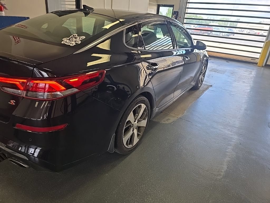 Used 2019 Kia Optima S w/ S Panoramic Sunroof Package FWD image 4