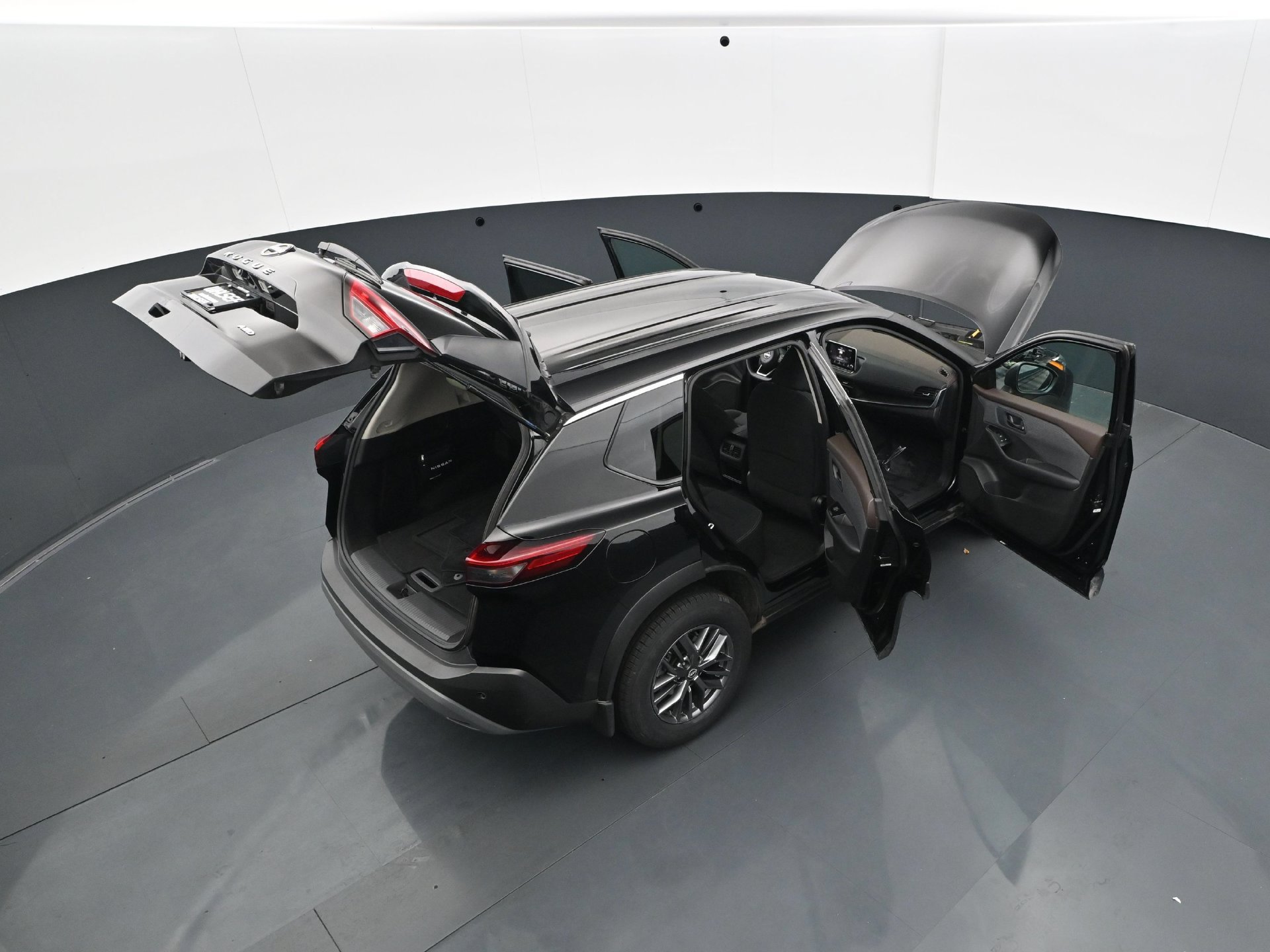 Used 2023 Nissan Rogue S AWD/4WD image 41