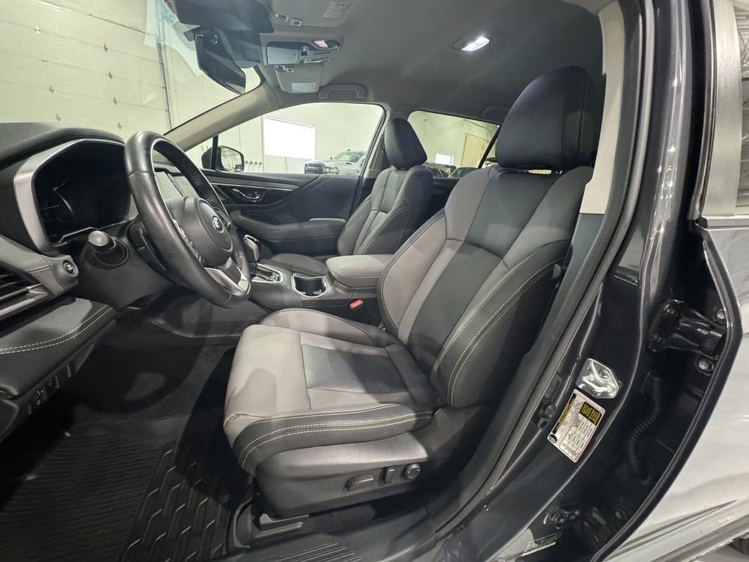 Used 2023 Subaru Outback Onyx Edition image 9
