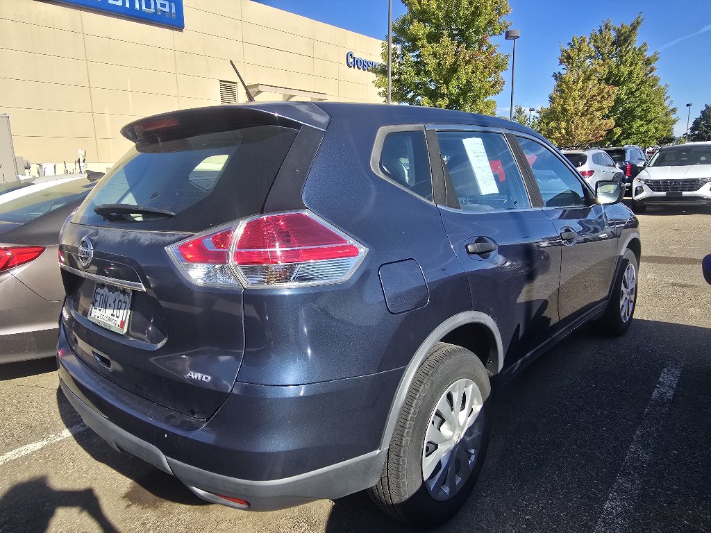 Used 2016 Nissan Rogue S AWD/4WD image 14