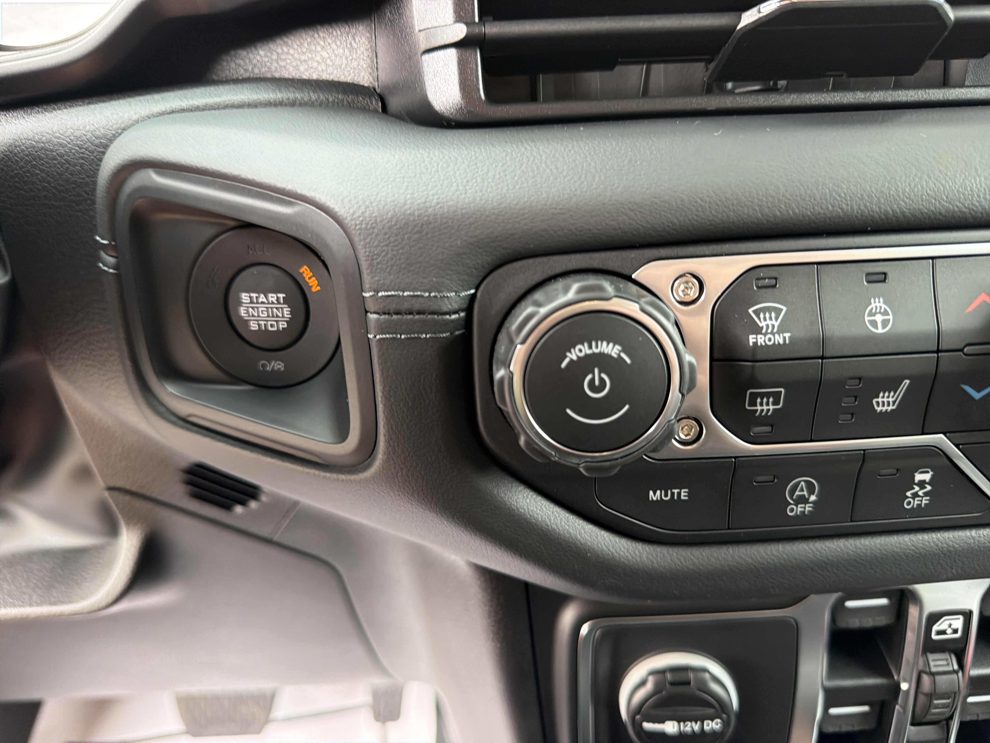 New 2027 Jeep Wrangler Unlimited Rubicon AWD/4WD image 23