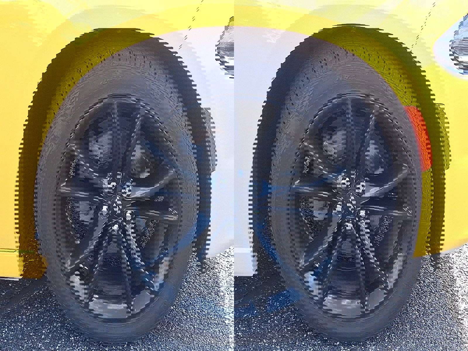 Used 2017 Dodge Charger SXT w/ Blacktop Package image 8