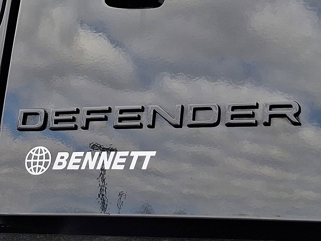 Certified 2026 Land Rover Defender 110 S AWD/4WD image 29