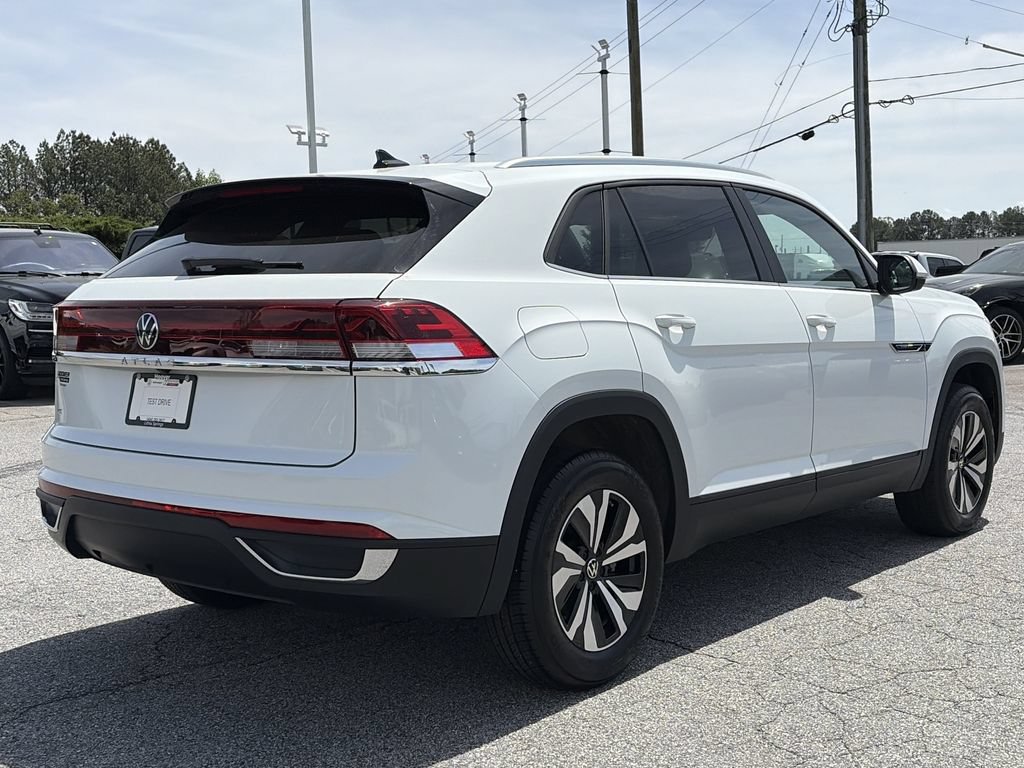 Certified 2024 Volkswagen Atlas Cross Sport SE FWD image 7