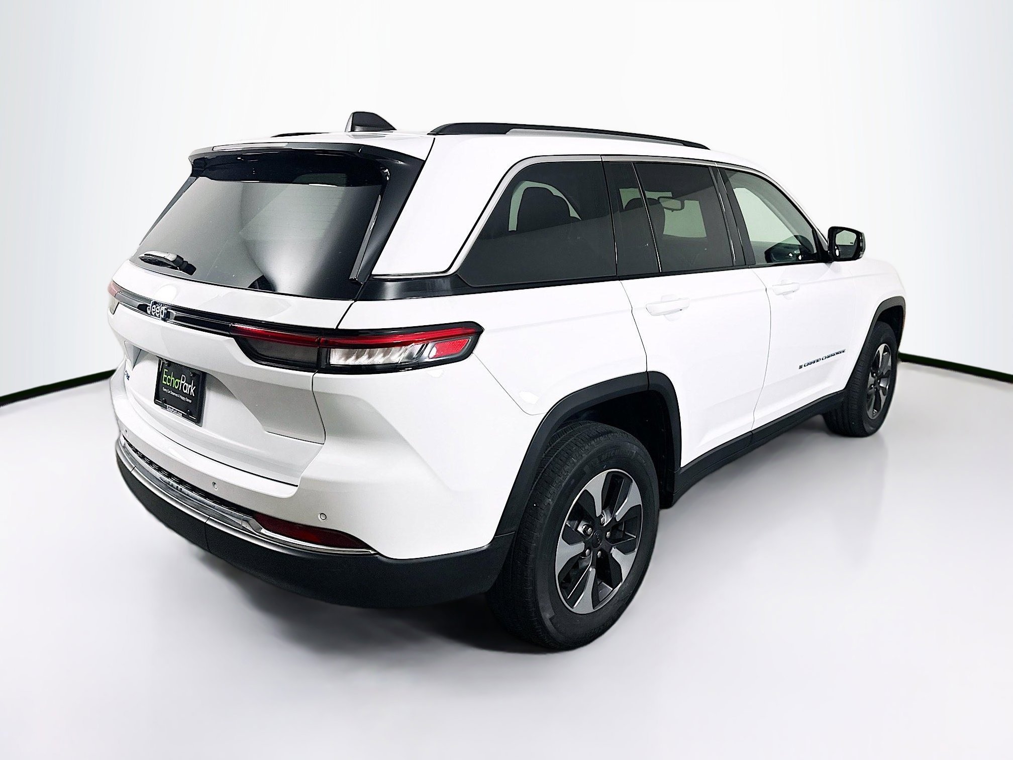 Used 2022 Jeep Grand Cherokee Limited 4xe image 9