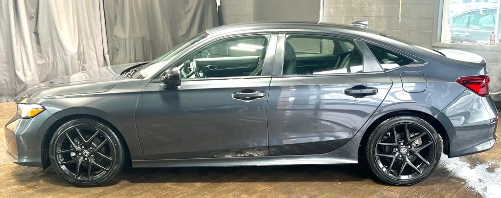 Used 2025 Honda Civic Sport image 2