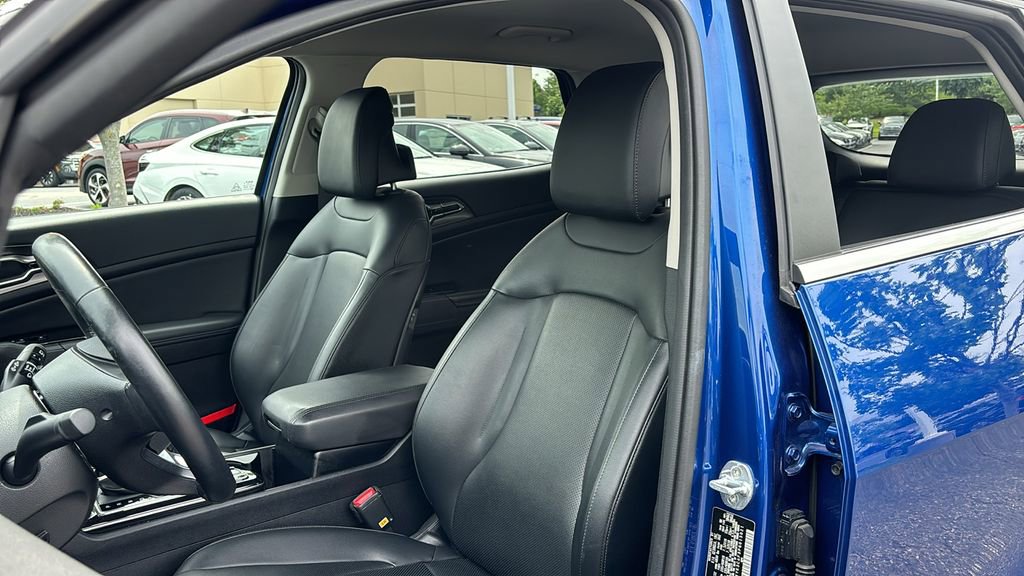 Used 2023 Kia Sportage EX image 10