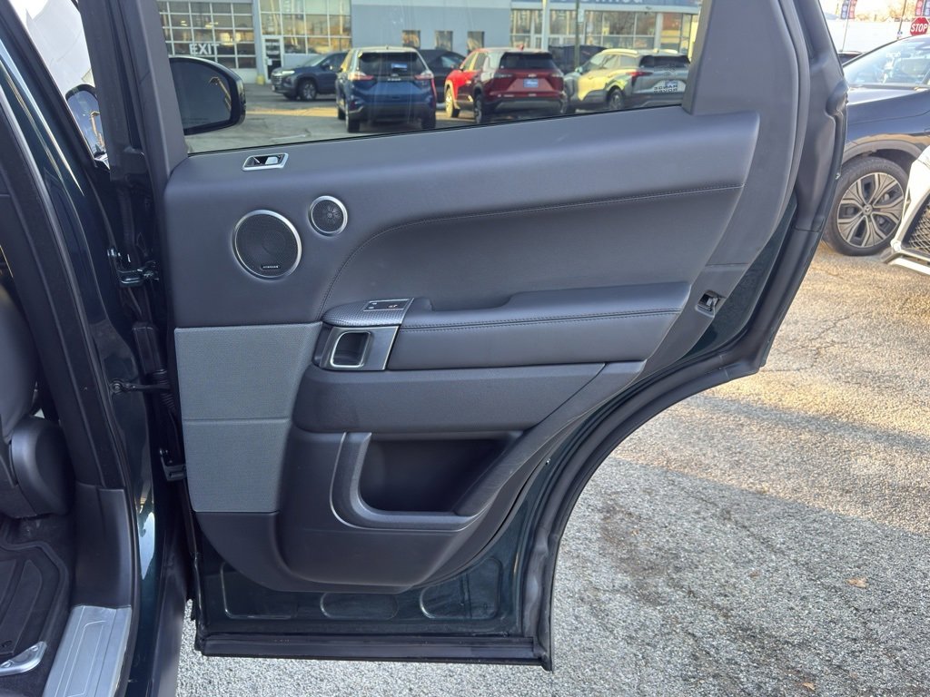 Used 2021 Land Rover Range Rover Sport HST image 10